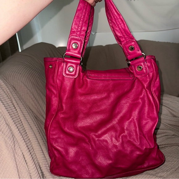 Magenta Marc by Marc Jacobs bag - Picture 4 of 10